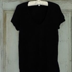 Standard James Perse black t-shirt 4